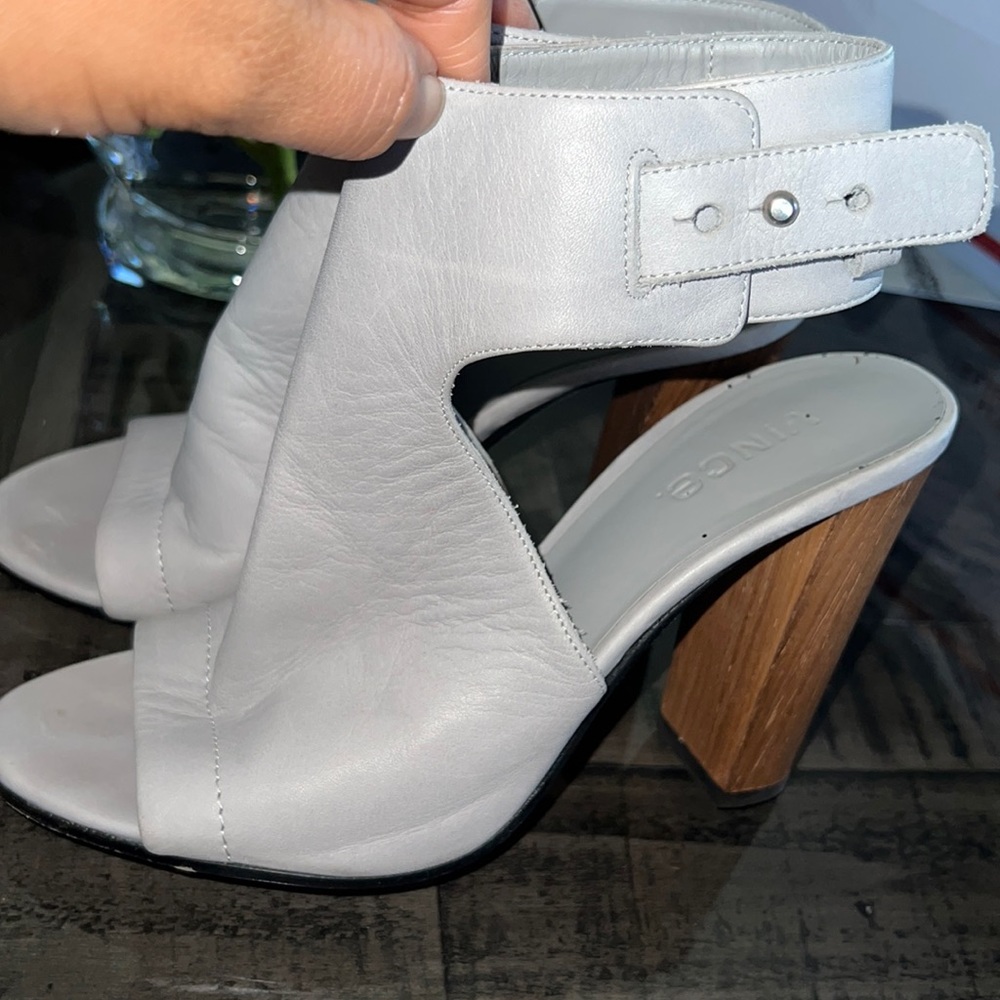 Beautiful Vince. Heels